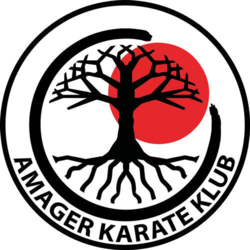 Amager Karate Klub Logo Brodering på gi - 9 cm